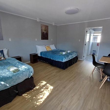 Gothic Heights Motel Christchurch Extérieur photo