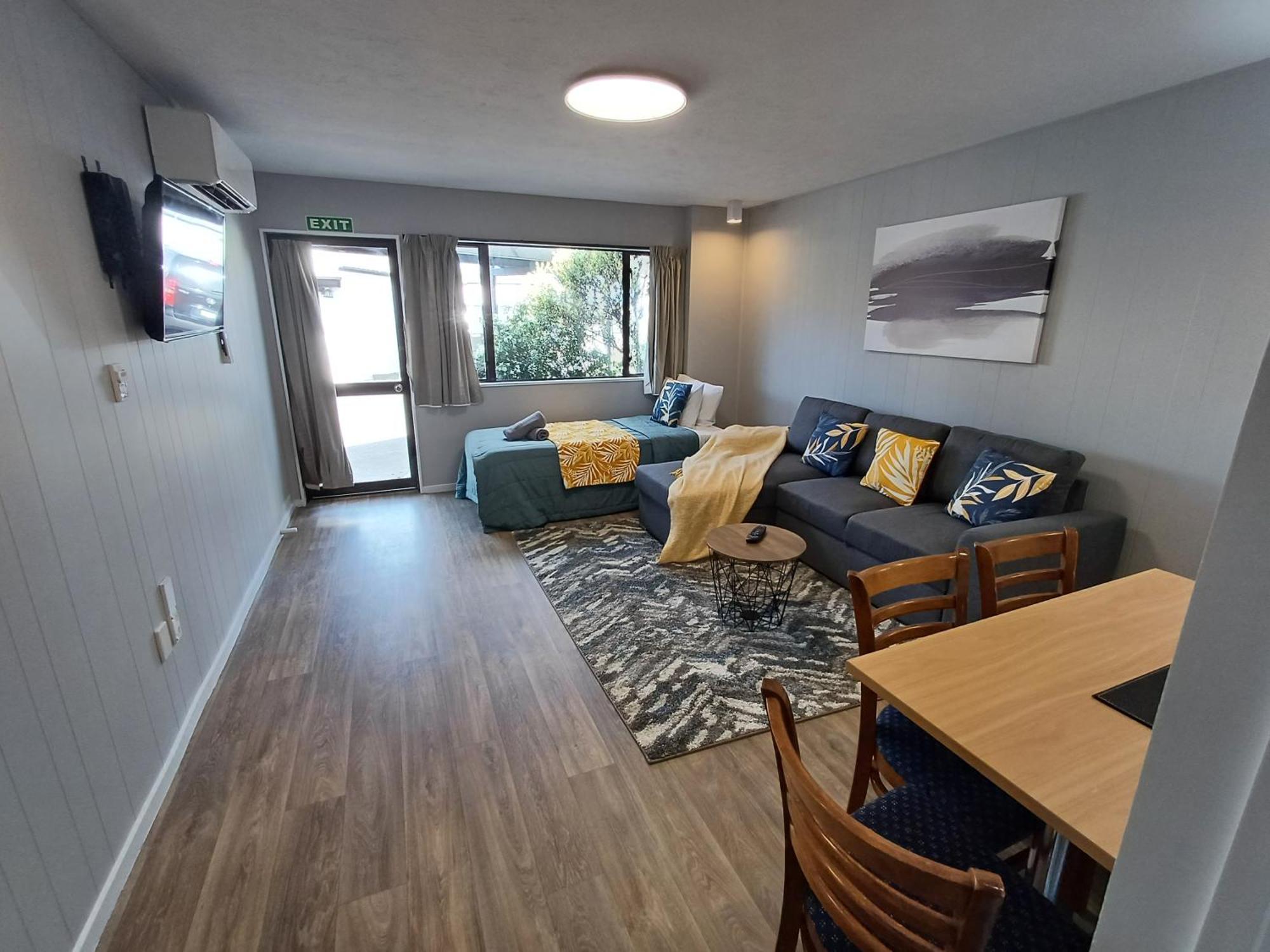 Gothic Heights Motel Christchurch Extérieur photo