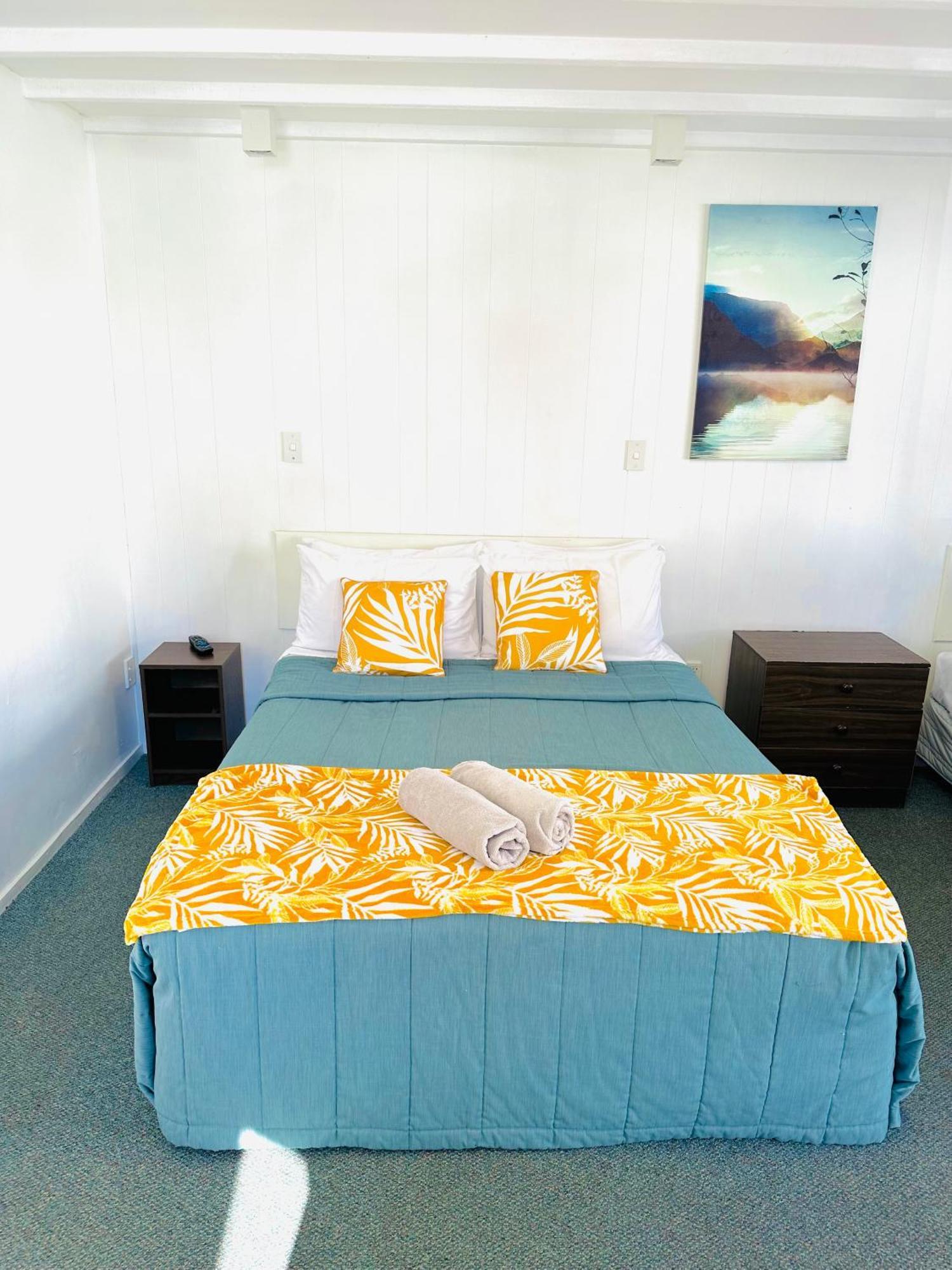 Gothic Heights Motel Christchurch Extérieur photo