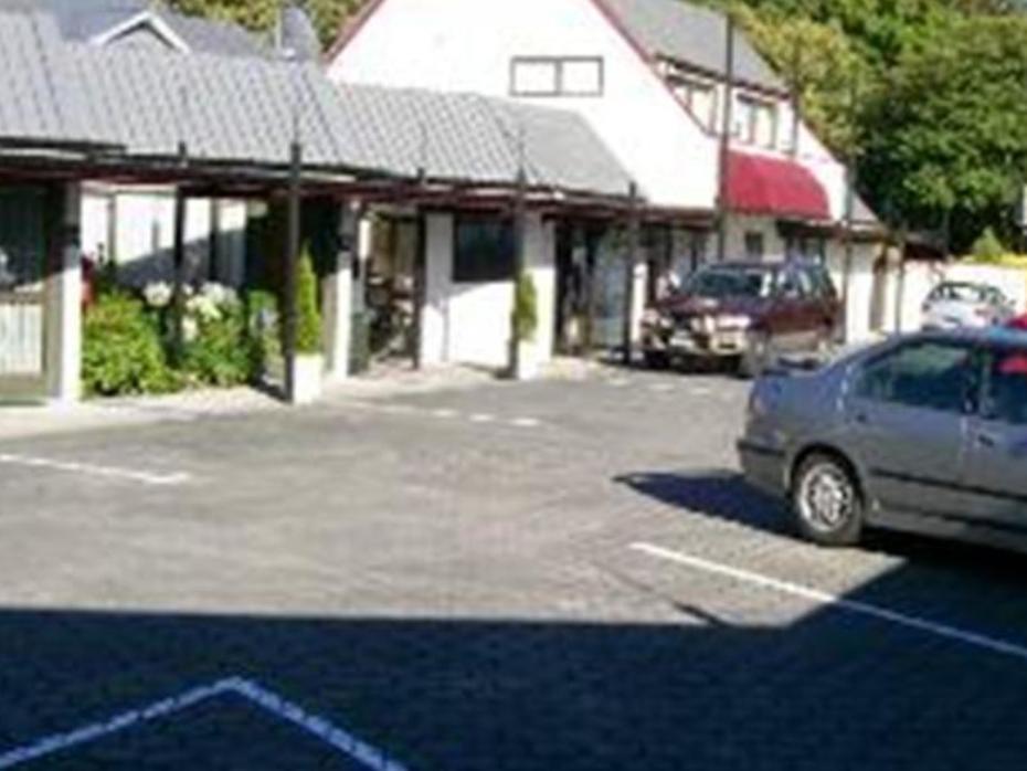 Gothic Heights Motel Christchurch Extérieur photo