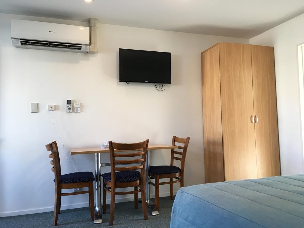 Gothic Heights Motel Christchurch Extérieur photo