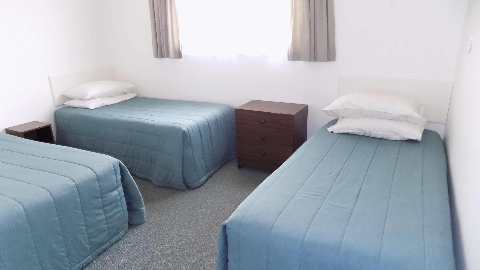 Gothic Heights Motel Christchurch Extérieur photo